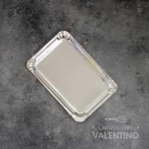 Plato Bandeja Carton Plateado (medida 18x24cm)