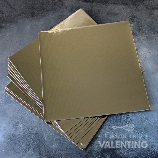 Base Cuadrada Carton Alprin Dorado 31x31 (bulto Pack 10 Un.)