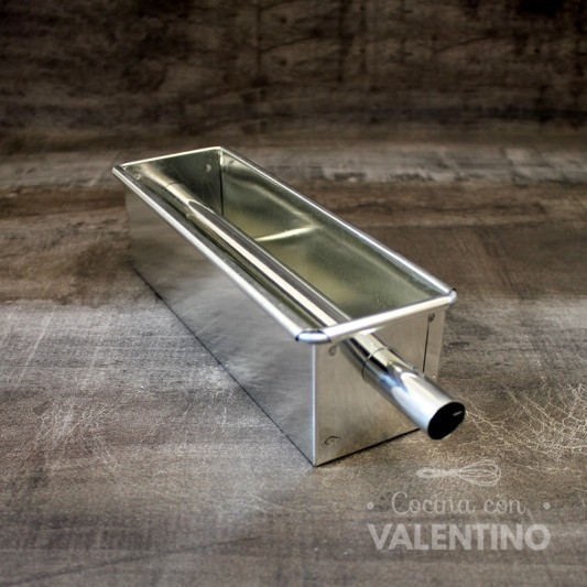 Molde Budin Cooper Hojalata con tubo central - 18x5x5cm