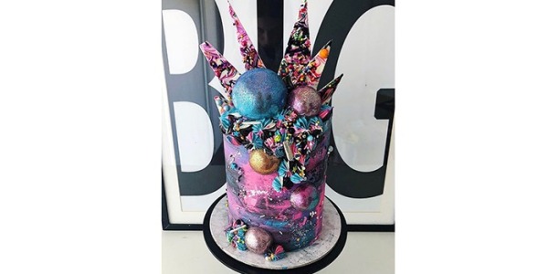 Clase de Galaxy Cake con Popi Bomaggio