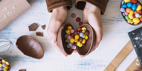San Luis: Clase de huevos de Pascua con chocolate Alpino