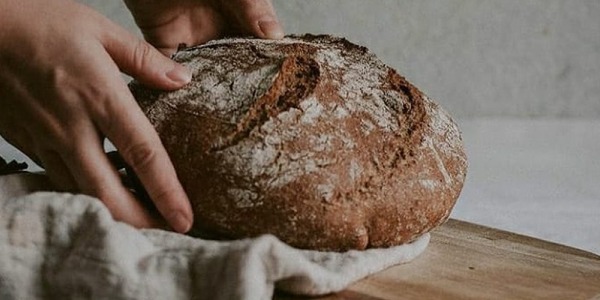 Pan de masa madre con harina de malta