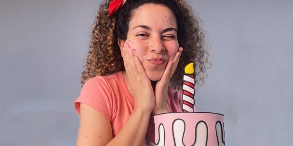 Clase de bordes perfectos y torta 'Comic' con Vanesa Serra