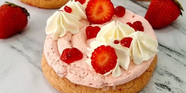 Workshop de 'Crumbl Cookies' junto a Rich's