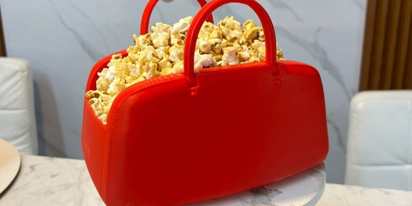 Aprendé a Crear la Torta Cartera Pochoclera del Diablo viste a la moda 2 con Pasta Ballina y Ayepalé